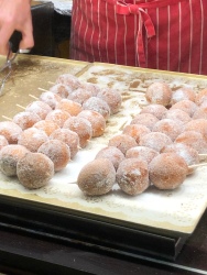 Delicious balls - served with custard!