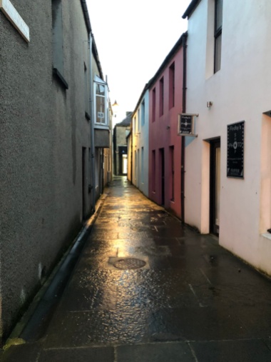 The charming alleys of Kirkwall