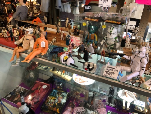 Star Wars figurines and more!